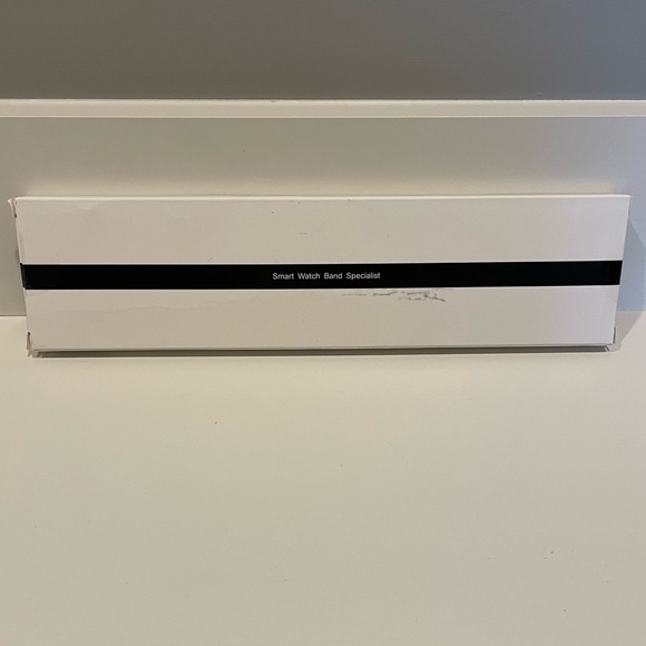 NEW! Champagne/Rhinestone Apple Watch Band - Picture 13 of 14